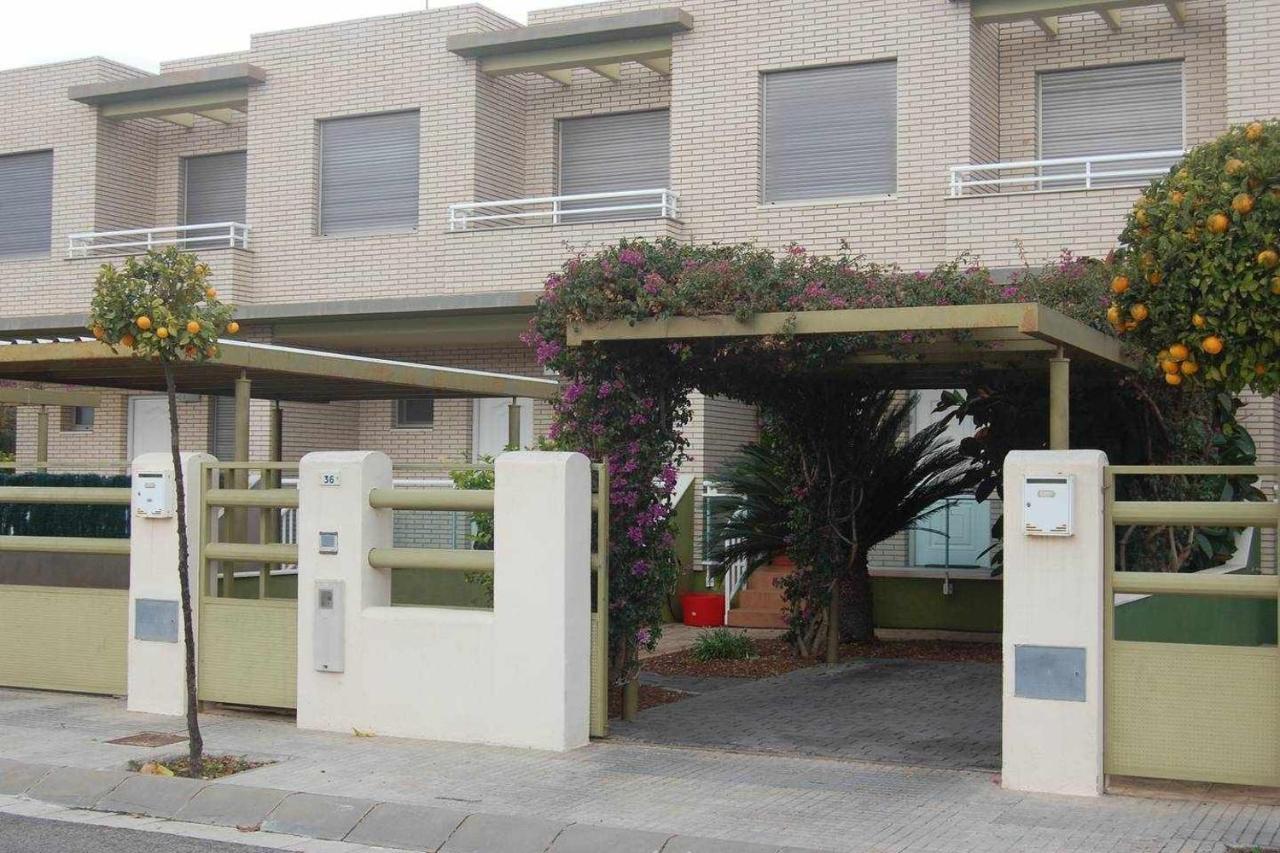 ランポーヤ Casa Junto A La Playa Costa Doradaヴィラ エクステリア 写真